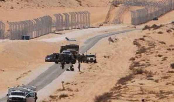 IDF opens fire on armed people near border with Egypt