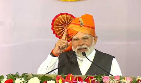 PM Modi lays foundation stone of 8 AMRUT projects in Mah