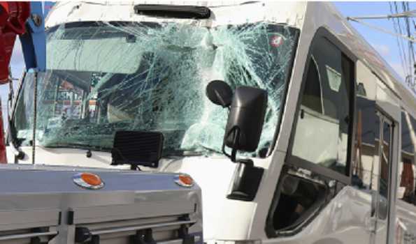 20 people injured in minibus crash in southwest Japan