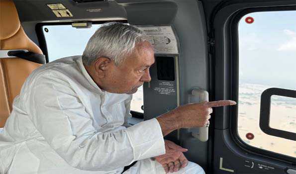 Nitish asks Officials to take Air Force assistance for relief distribution