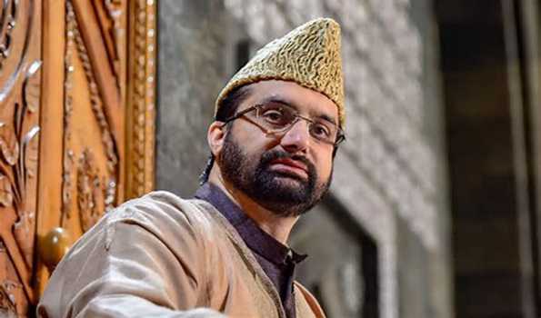 Mirwaiz moves J&K HC against house arrest
