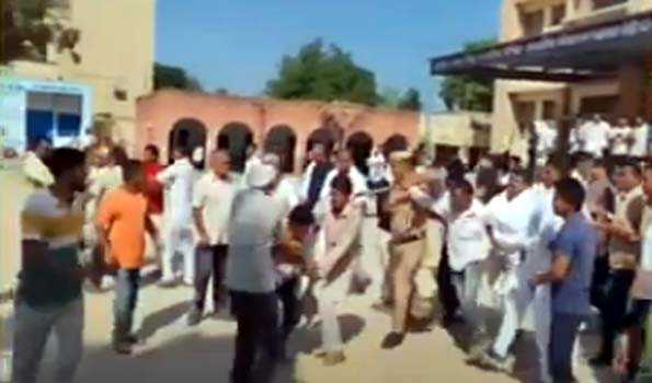 Clashes between supporters of BJP & Cong candidates in Hisar