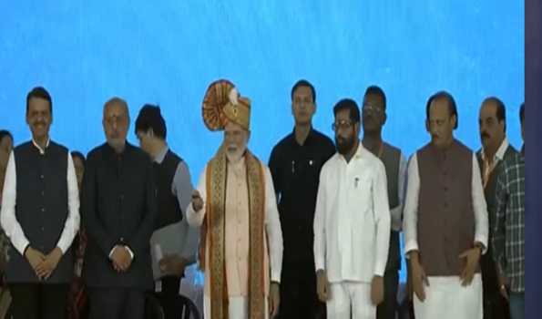Maha: PM Modi flags off Mumbai Metro line 3