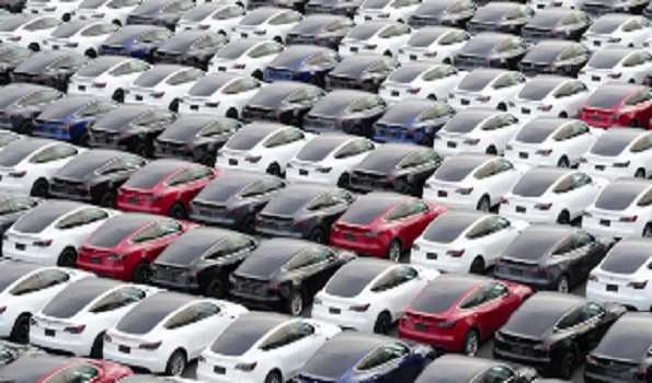 Retail vehicle sales plummet 9.26 pc in September: FADA