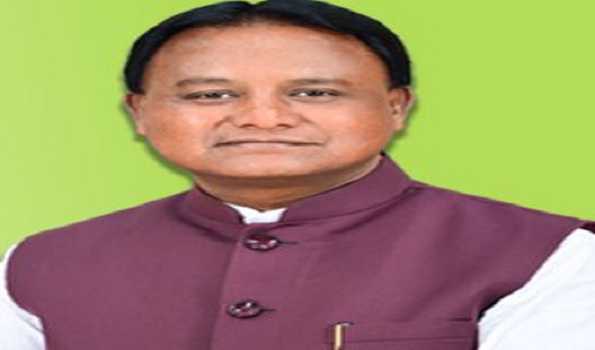 Majhi urges Centre to provide CAPF to combat Naxals in Odisha