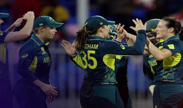 Australia beat New Zealand to top Group A