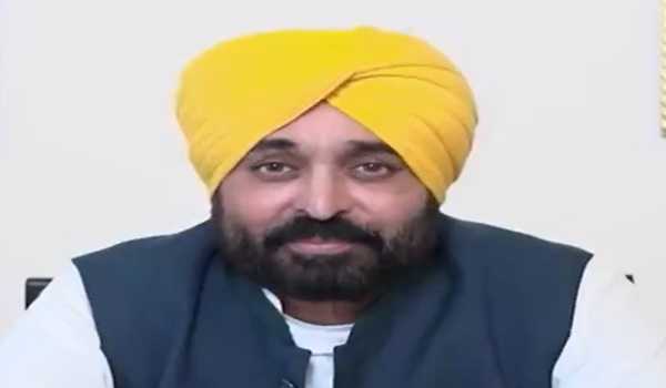 Bajwa misleading people with half-baked knowledge: Punjab CM