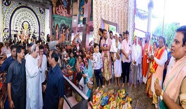 Majhi, Patnaik visit Durga Puja Pandals in Bhubaneswar