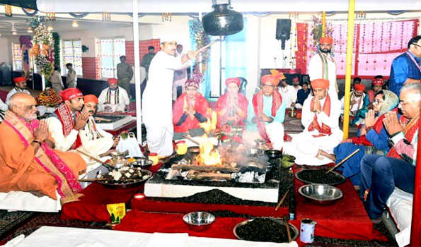 Over four-lakh devotees throng Vaishno Devi Shrine during Navratras