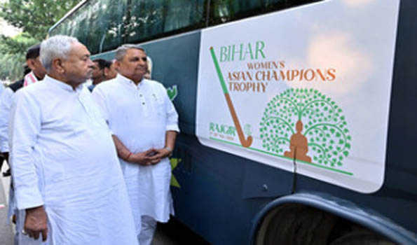 Nitish flags off Women Asian Hockey Champions Trophy Gaurav Yatra