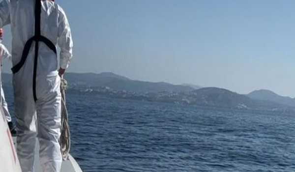Migrant boat sinks off Greek island, 4 dead: