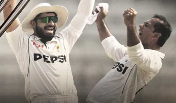 Spinners combine for perfect 20 in Pakistan