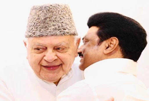 Stalin extend birthday greetings to Farooq