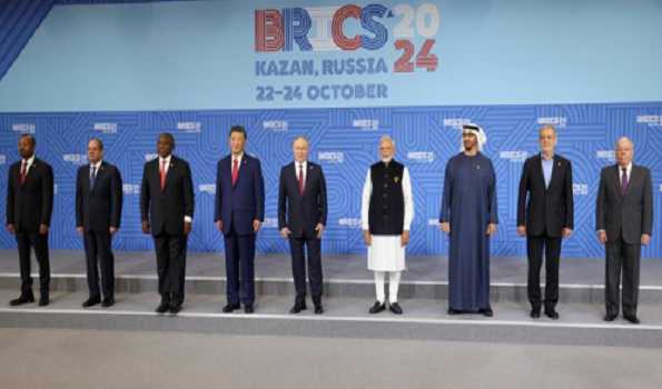 PM Modi, other BRICS leaders pose for expanded BRICS family photo before plenary