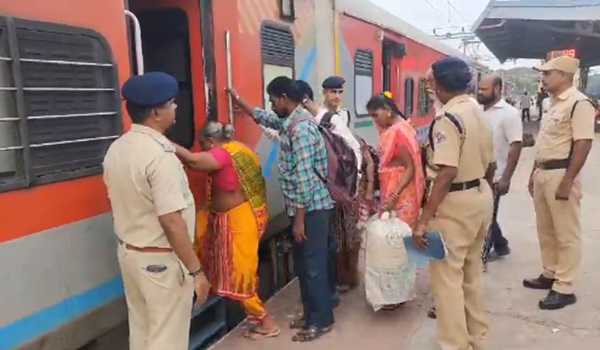 SCR to run special trains to handle extra rush of passenger during Diwali & Chhath festivals