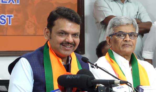 Senior Cong leader Ravi Raja joins BJP ahead of Maha Assembly election