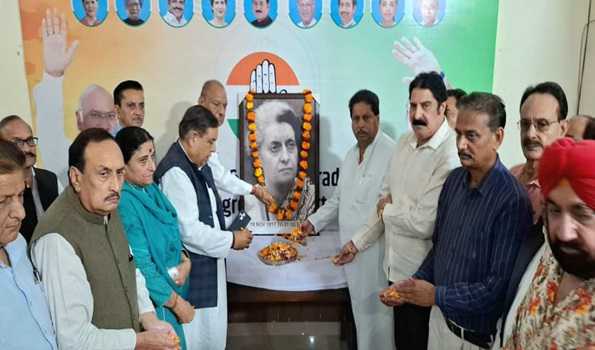 J&K Congress pays tributes to Indira Gandhi on her 40th death anniversary