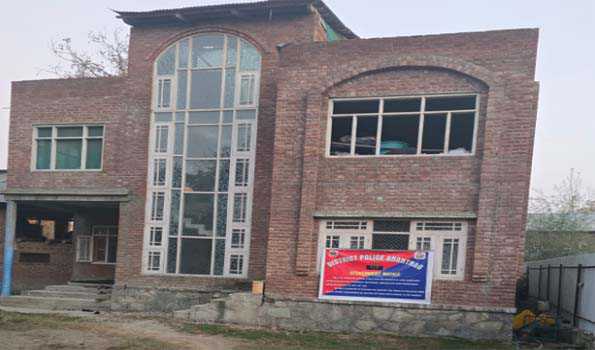 J&K police attaches house of drug trafficker under NDPS Act in Anantnag