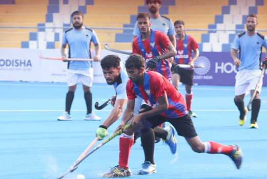 Fancied teams continue to win with ease in Sr Natls Hockey, TN  share pts with MP
