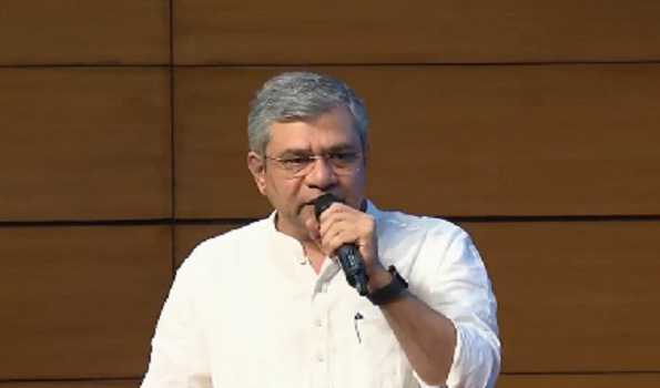 Govt approves Rs 10,700 crore equity infusion in FCI, PM Vidyalaxmi scheme also gets nod