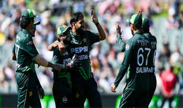 Second ODI: Pak crush Australia by nine wickets