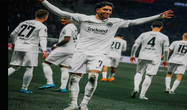 Frankfurt moves past Slavia in Europa League