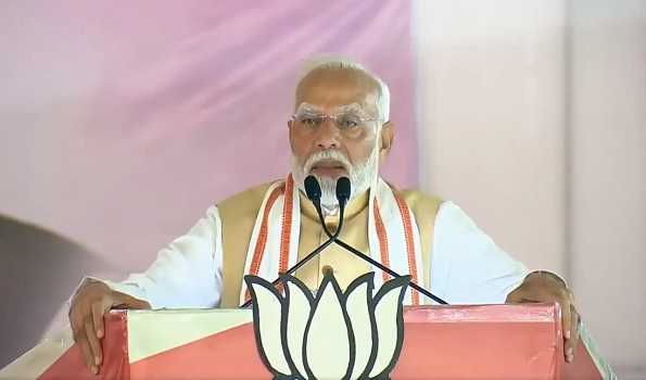 Maha: PM Modi criticises Congress, MVA at Dhule rally