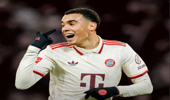 Bayern edges St. Pauli to extend lead, Mainz stuns Dortmund in Bundesliga