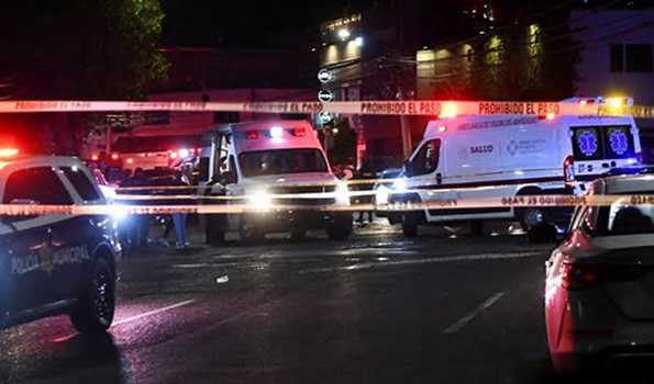 Gunmen fire shots inside bar in central Mexico