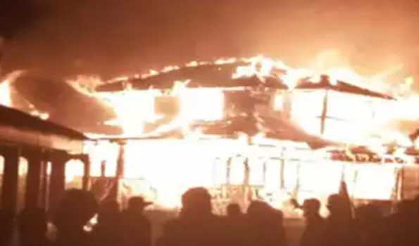 2 houses gutted in fire in Shimla