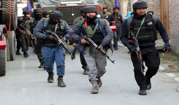 Gunbattle  breaks out in J&K Kulgam, 9th encounter in November