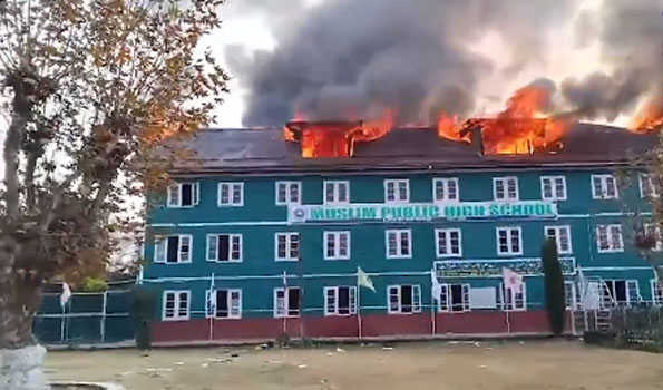 Major fire broke out in school in Srinagar