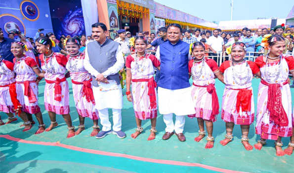 Odisha CM Majhi Launches Godavarish Mishra Adarsh Pratya Vidyalaya and Heritage School Scheme
