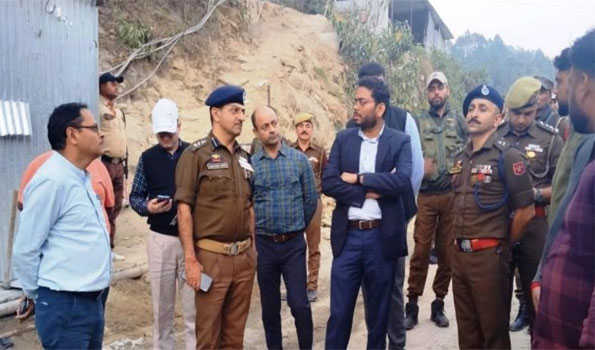 Jammu DM reviews security, progress of key projects