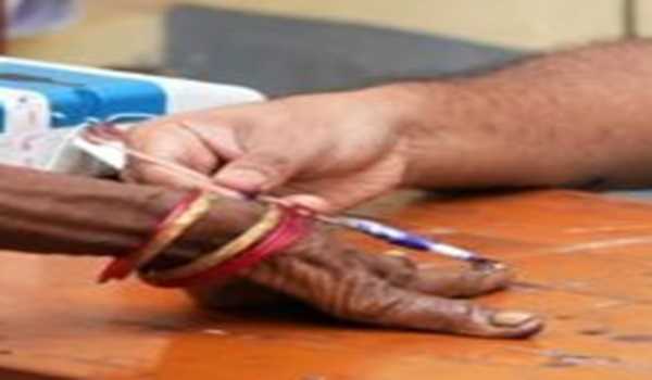 Kerala: Voter turnout of 6.34 pc recorded till 8 am