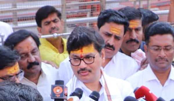 Mahayuti to win Maha polls: Munde