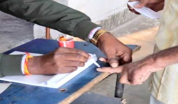 20.51 percent votes polled in the by-election to nine Assembly seats in UP till 11 AM