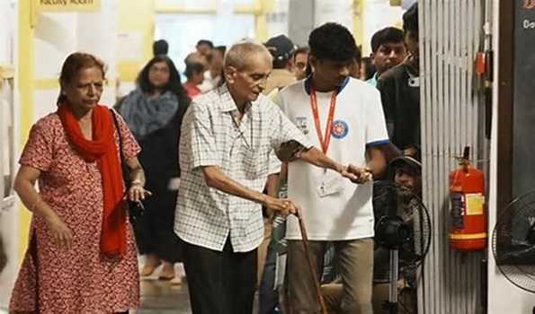 Maha Assembly polls: Average 32.18 percent till 1 pm