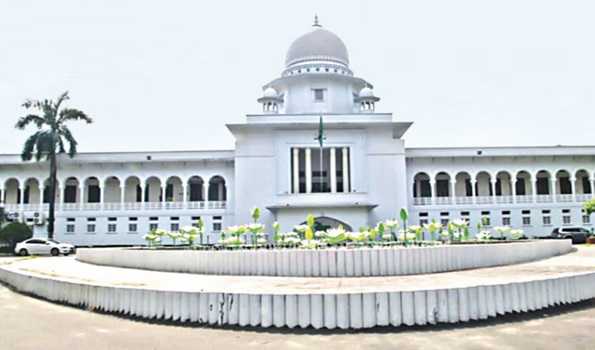 Pro-BNP lawyers hurl eggs at Dhaka HC judge for adverse comments about ex-president Ziaur Rahman