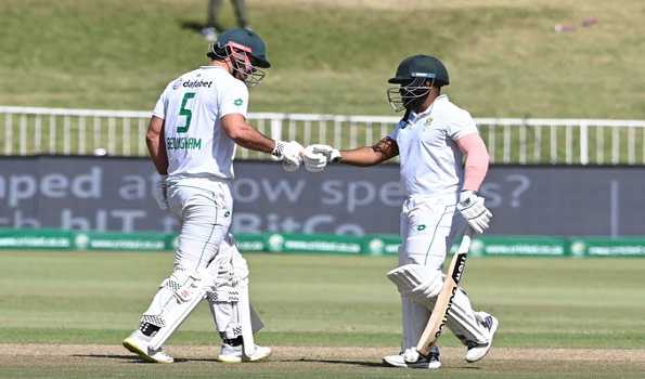 Bavuma, Stubbs make hay as SA close in