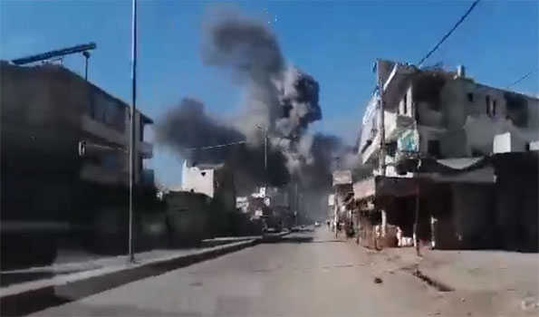 Russian airstrikes target Syrian rebels in Idlib and Hama