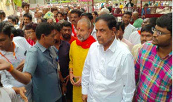 TTD Chairman inspects darshan queue lines in Tirumala
