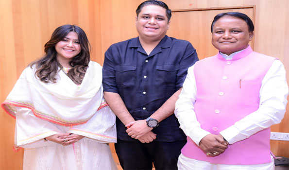 Ekta Kapoor calls on Odisha CM