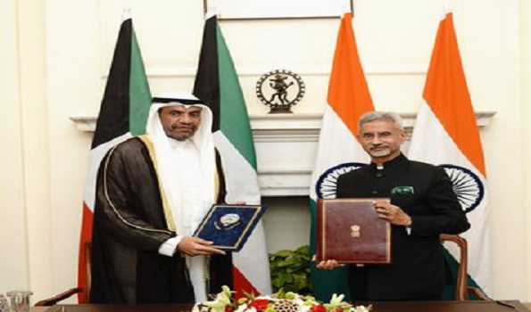 EAM, Kuwaiti FM hold talks on expanding bilateral ties, discuss Middle East developments