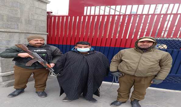 J&K Police arrest wanted drug peddler in Srinagar