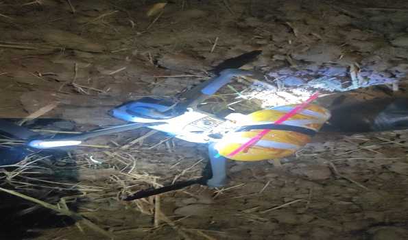 BSF troops intercepts Pak drone, recover narcotics on Jammu border