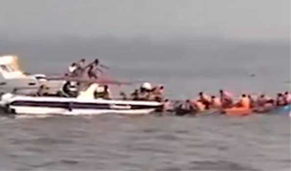 Maha: Ferry to Elephanta Caves with over 30 passengers capsizes in sea