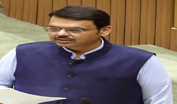 Fadnavis promises balanced development in Maha