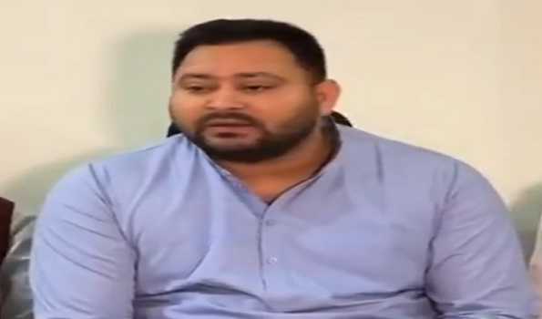 Tejaswi assures economic justice to women after coming to power