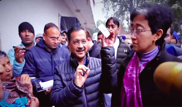 Kejriwal launches door-to-door registration for Mahila Samman Yojana & Sanjeevani Yojana